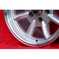 1 wheel Minilite 9x15 5x114.3 Ford Mustang V8 -1973 Falcon V8 Fairlane Torino Thunderbird Galaxie LTD silver/diamond cut