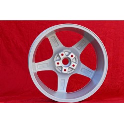 1 cerchio 550 8.5x18 5x108 Ferrari 456 550 silver