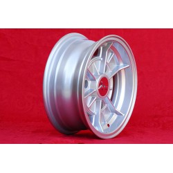 1 cerchio Alpine 5.5x13 3x150 Renault R12 R15 R16 R17 silver