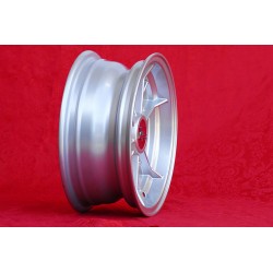 1 cerchio Alpine 5.5x13 3x150 Renault R12 R15 R16 R17 silver