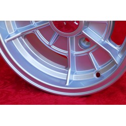 1 cerchio Alpine 5.5x13 3x150 Renault R12 R15 R16 R17 silver