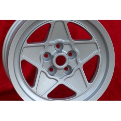 1 cerchio 308 8x16 5x108 Ferrari Ferrari 208 308 328 w o ABS Mondial 8 Mondial 3 2 w o ABS (rear axle) silver