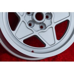 1 jante 308 8x16 5x108 Ferrari Ferrari 208 308 328 w o ABS Mondial 8 Mondial 3 2 w o ABS (rear axle) silver