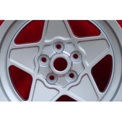 1 Felge 308 7x16 5x108 Ferrari Volvo Ferrari 208 308 328 w o ABS Mondial 8 Mondial 3 2 w o ABS Volvo 140 160 240 260 P18