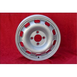 4 Felgen TZ 5.5x15 4x145 Lancia Flaminia silver